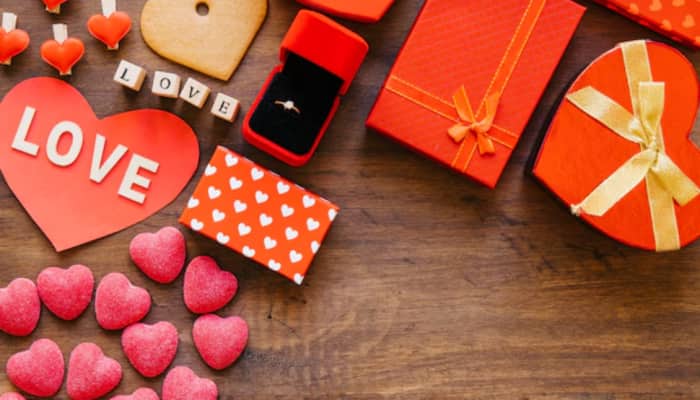 Romantic Valentine’s Gift Hampers from Myntra Fashion Carnival Discounts