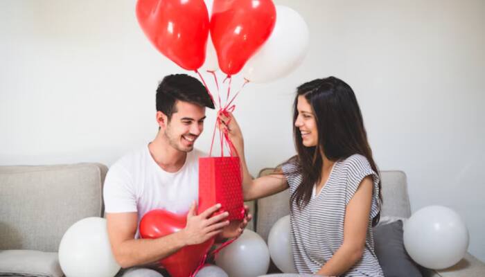 Perfect Valentine’s Gifts for Him from Myntra Fashion Carnival Sale