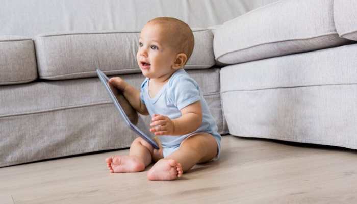 Excessive Screen Time May Lower Language Development Skills In Toddlers: Study Excessive Screen Time May Lower Language Development Skills In Toddlers: Study