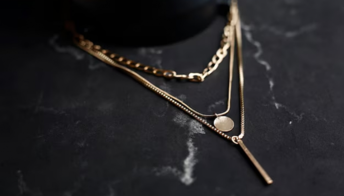 Elegant Gold-Plated Necklaces: Timeless Beauty at Myntra Fashion Carnival Elegant Gold-Plated Necklaces: Timeless Beauty at Myntra Fashion Carnival