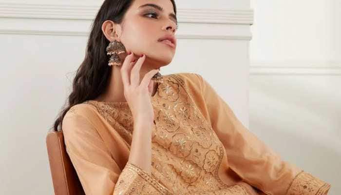 Women's Kurtis: A Blend of Tradition, Comfort, and Style
