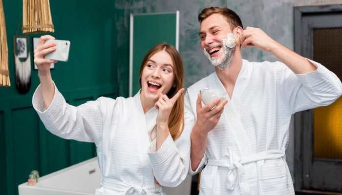 Exclusive: Valentine's Day Special Couples’ Skincare Routine: 8 Step-Guide To Glow Together Exclusive: Valentine's Day Special Couples’ Skincare Routine: 8 Step-Guide To Glow Together