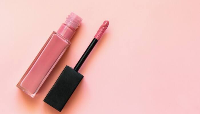 Gloss Up: High-Shine Lip Gloss for Every Event