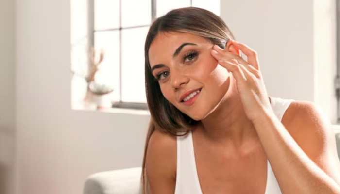 Want To Look Younger In 6 Months? Avoid These 6 Morning Habits For Better Skin And Health