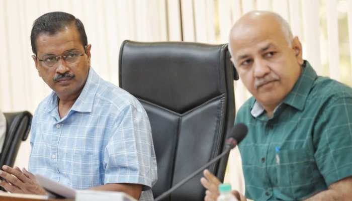 Delhi Govt Suffered Losses Of Rs 2,000 Cr Due To Liquor Policy: CAG Report Delhi Govt Suffered Losses Of Rs 2,000 Cr Due To Liquor Policy: CAG Report