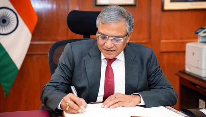 Election Officials Must Regularly Meet Political Parties, Says CEC 