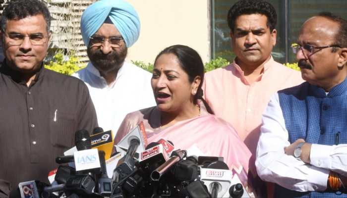 CM Rekha Gupta-Led Delhi Cabinet Approves Rs 2,500 Monthly Aid For Women CM Rekha Gupta-Led Delhi Cabinet Approves Rs 2,500 Monthly Aid For Women