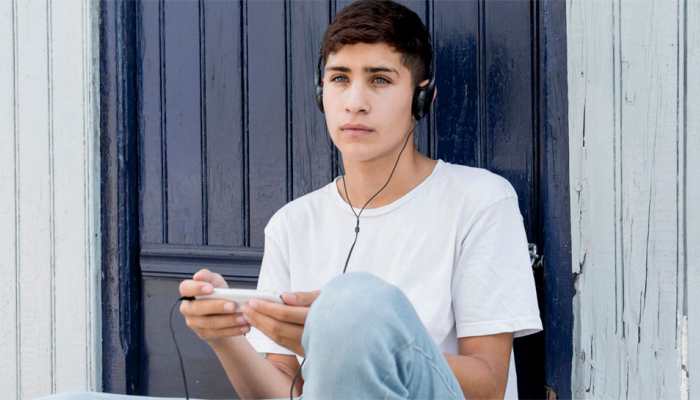 Exclusive: Is Your Teenage Kid Using Earphones? 5 Ways It Can Harm The Hearing Ability