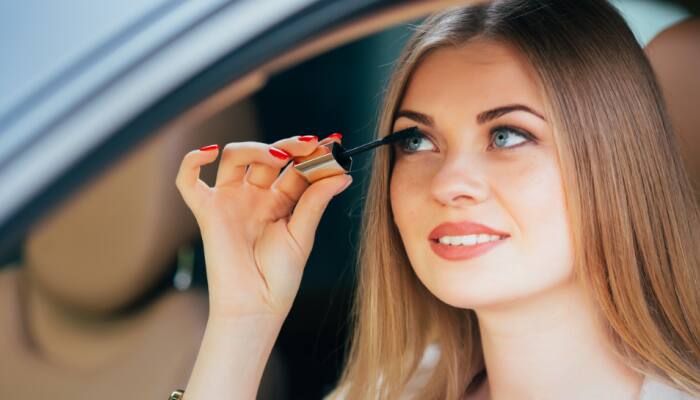 Holi Lash Bash: Unbelievable Mascara Offers Revealed