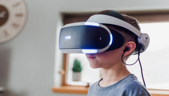 VR Therapy Offers Breakthrough Solution For Overcoming Speech Anxiety