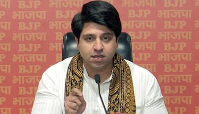 ‘Hope Rahul Gandhi Won't Act Against Him,’ Says BJP As Shashi Tharoor Backs India's Russia-Ukraine Diplomatic Stance
