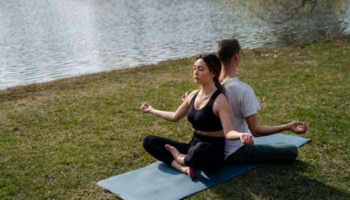 7 Effective Yoga Poses To Relieve Bloating And Improve Digestion