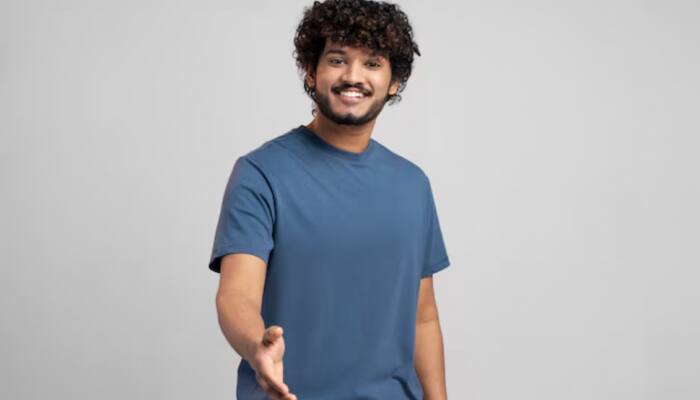 The Best Men's Casual T-Shirts to Buy This Season: Comfort and Style Integrated
