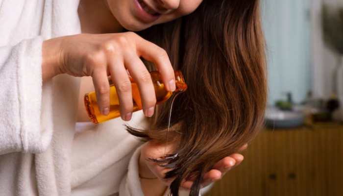 8 Oils To Apply Before Bed For Hair Growth