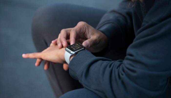 Talk From Your Wrist: The Convenience of Bluetooth Calling Smartwatches