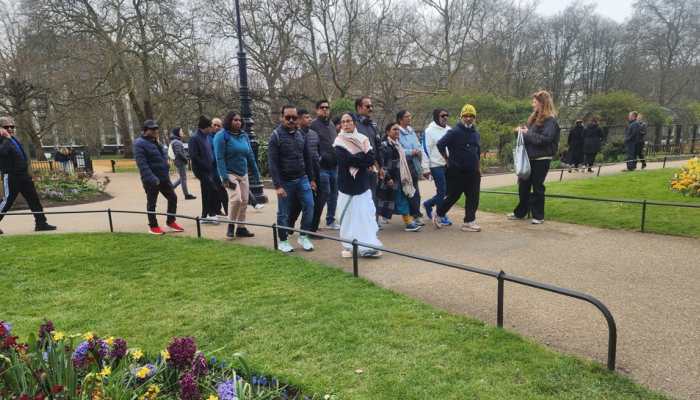Watch: Mamata Banerjee's Forward And Backward Jogging Wearing Saree And Slippers In London