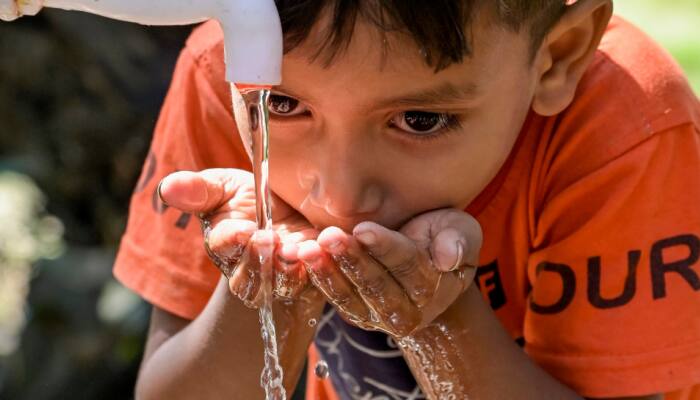 How Much Water Should You Drink In Summer? Hydration Tips For Hot Weather