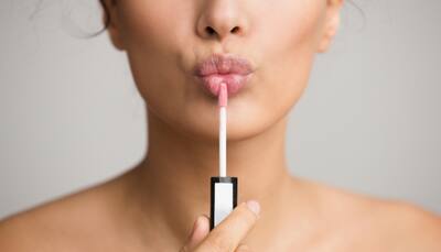 Long-Lasting Lip Gloss: Your Ultimate Guide