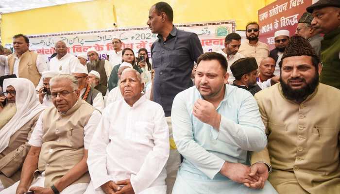 Waqf Bill Protest, Iftari And Saugat-e-Modi: How BJP-Led NDA, RJD-Led Mahagathbandhan Are Wooing Muslim Voters In Bihar Waqf Bill Protest, Iftari And Saugat-e-Modi: How BJP-Led NDA, RJD-Led Mahagathbandhan Are Wooing Muslim Voters In Bihar
