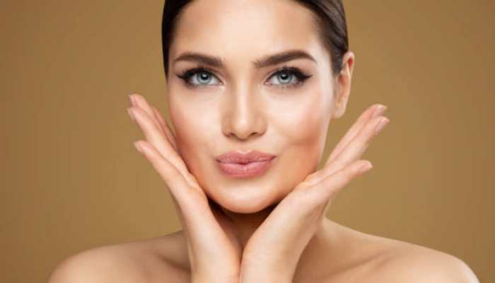 Lip and Cheek Tints: The Versatile Beauty Essential for a Natural Glow