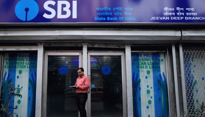 ATM Cash Withdrawals: In Last 5 Years SBI Has Earned Significant Amount Of Rs ...