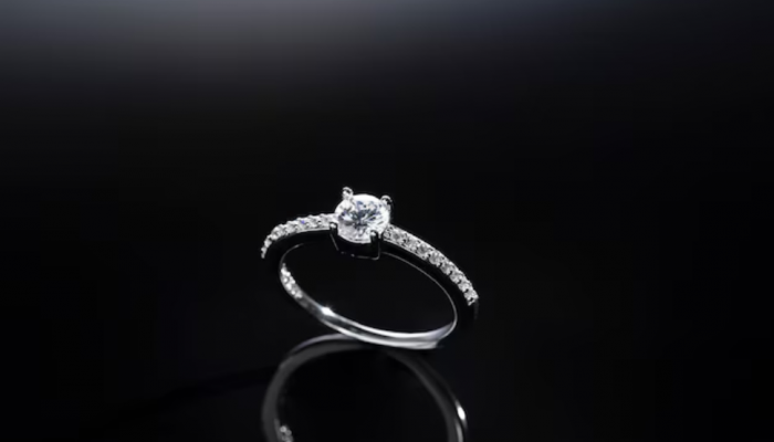 Buy these Sparkle and Stunning Silver Rings for Women Buy these Sparkle and Stunning Silver Rings for Women