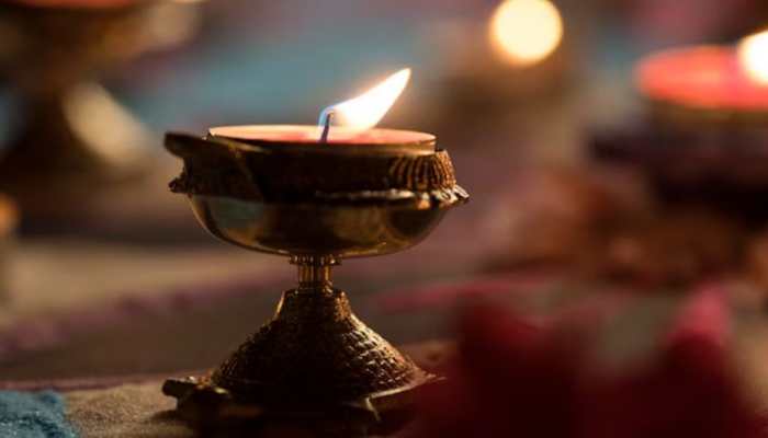 Festive Calendar For April 2025: From Ram Navami To Akshaya Tritiya – Auspicious Dates, Rituals, And Significance Festive Calendar For April 2025: From Ram Navami To Akshaya Tritiya – Auspicious Dates, Rituals, And Significance