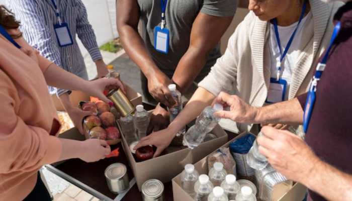 The Meaning Of Zakat: Understanding The Importance Of Charity During Eid
