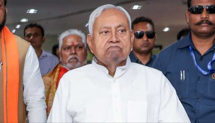 'Ye Toh Girgit Se Bhi Zyada...': RJD's Poster Attack On Nitish For Backing Waqf Bill — VIDEO 'Ye Toh Girgit Se Bhi Zyada...': RJD's Poster Attack On Nitish For Backing Waqf Bill — VIDEO