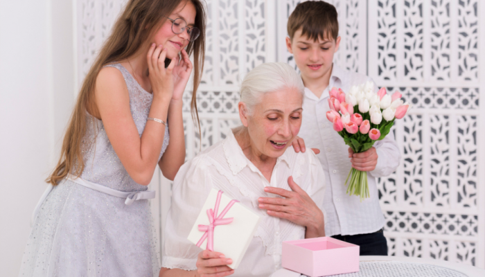 Ultimate Guide To Choosing The Best Jewelry For Mother's Day Gift Ultimate Guide To Choosing The Best Jewelry For Mother's Day Gift
