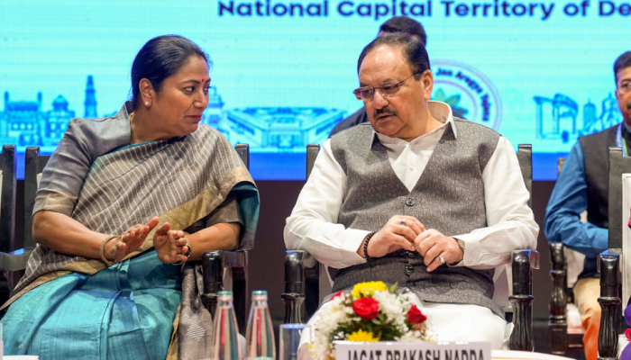Delhi Govt Inks MoU With Centre To Roll Out Ayushman Bharat Scheme Delhi Govt Inks MoU With Centre To Roll Out Ayushman Bharat Scheme