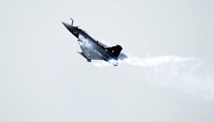 UP News: IAF Akash Ganga's Para Jump Instructor Sustains Injuries During 'Demo Drop' In Agra, Dies