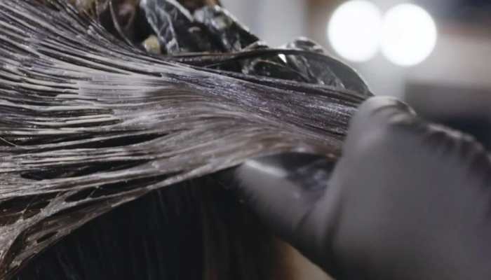 Say Goodbye To Fading: How Henna Cream Keeps Your Hair Naturally Coloured And Protected