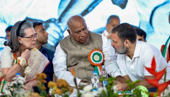 In Gujarat Meet, Congress Brainstorms Ways To Tame BJP, Regain Lost Ground In Gujarat Meet, Congress Brainstorms Ways To Tame BJP, Regain Lost Ground