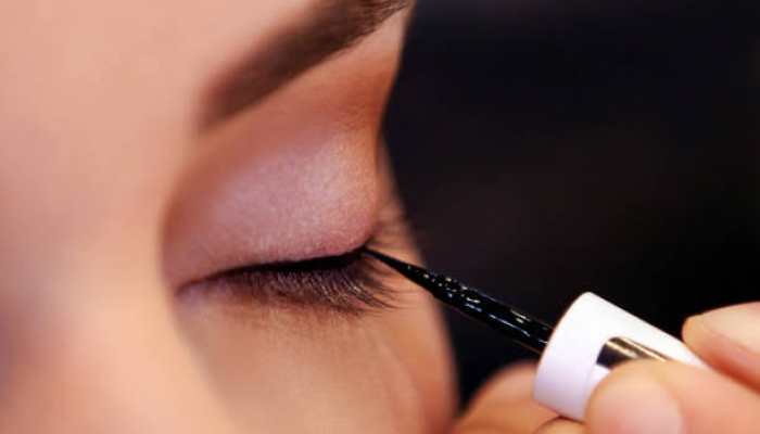 The Ultimate Guide to Eyeliner: Definition, Precision, and Bold Eye Looks