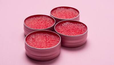 Refine and Revitalize: A Guide to Buying Effective Lip Scrubs