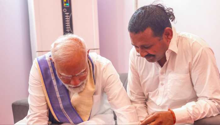 PM Modi Gifts Shoes To Barefoot Admirer To End His 14-Year Unique Pledge In Haryana — WATCH