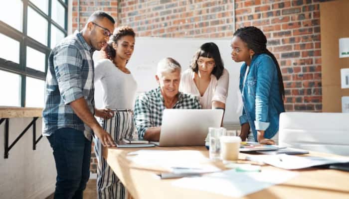 7 Things You Should Always Keep Private At Work, As Per Psychology