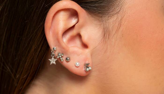 Adorn Your Ears: A Guide to Women's Earring Styles