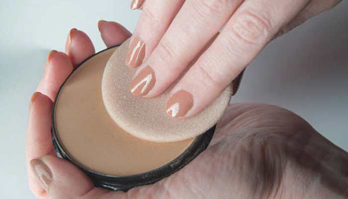 Stay Shine-Free with the Best Compact Powders from Myntra’s Great Indian Wedding Sale Stay Shine-Free with the Best Compact Powders from Myntra’s Great Indian Wedding Sale