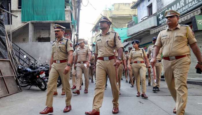Madhya Pradesh: Minor Girl, Her Lover Stab Husband 36 Times To Death In Burhanpur