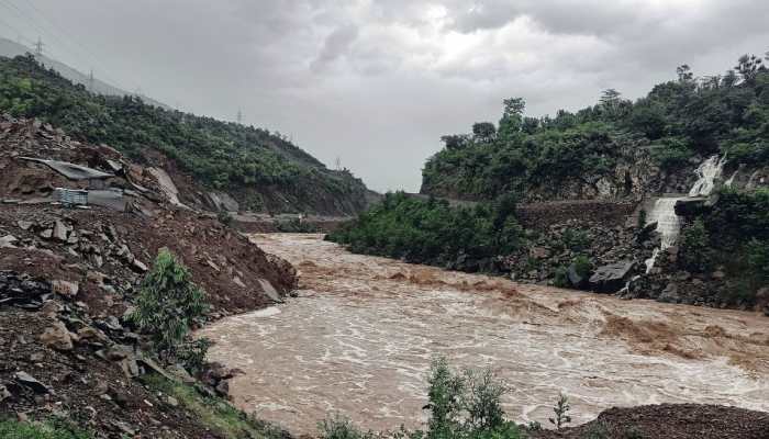 Three Killed As Heavy Rainfall Trigger Landslide In Jammu And Kashmir's Ramban; Rescue Ops Underway Three Killed As Heavy Rainfall Trigger Landslide In Jammu And Kashmir's Ramban; Rescue Ops Underway