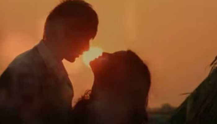 This 34-Year-Old TOP Bollywood Actor Took 37 Retakes For A KISSING Scene When He Was 24, Said 'Didn’t Know How To Kiss', He Is...