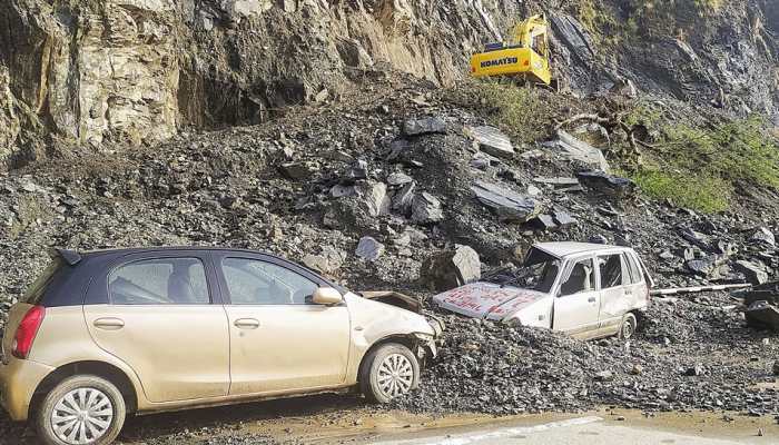 Ramban Landslide: J&amp;K CM Omar Abdullah Reviews Relief Efforts; Indian Army Joins Restoration Work