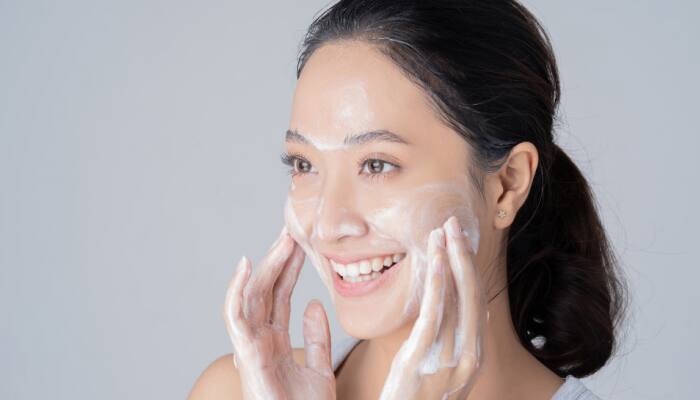 Healthy Skin Starts Here: Choosing the Right Face Wash