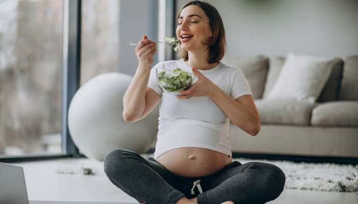 Exclusive: 7 Wholesome Indian Dinner Ideas, Recipes For Expecting Mothers - Moong Dal Idli To Yummy Roasted Vegetables