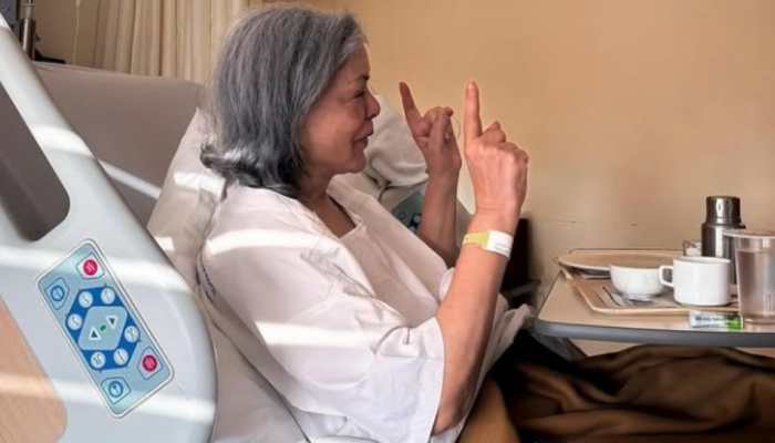 Zeenat Aman Health Update: Actress Reveals Why Her Instagram Has Been 'Halfhearted' Off Late, Shares Photos from Hospital
