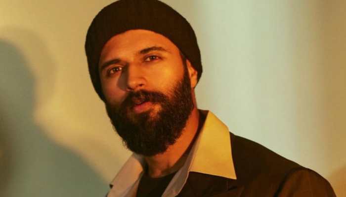 Vijay Deverakonda's EPIC Reply On 'Going Back' In Time Goes Viral - WATCH 
