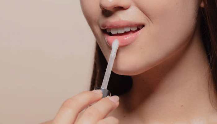 Best Lip Glosses for Every Look – From Natural to Glam