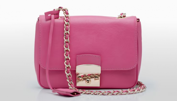 Elegant and Affordable Sling Bags for Everyday Outfits on Flipkart Elegant and Affordable Sling Bags for Everyday Outfits on Flipkart